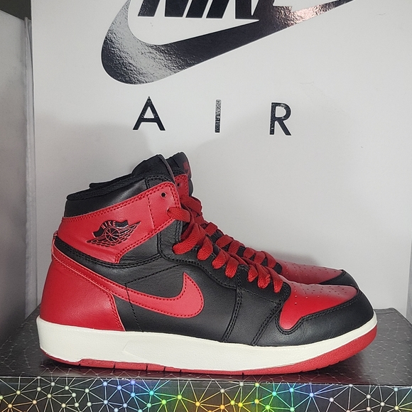 Size 7 - Jordan 1.5 The Return Bred 2015 VNDS CLEAN!!..Fits Men Size 7, Women Si - Picture 2 of 16